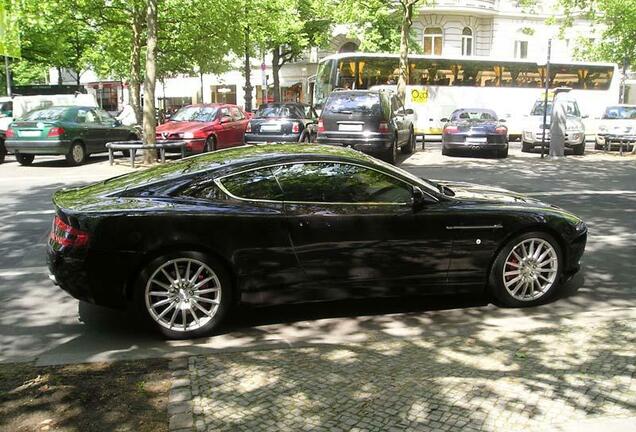 Aston Martin DB9