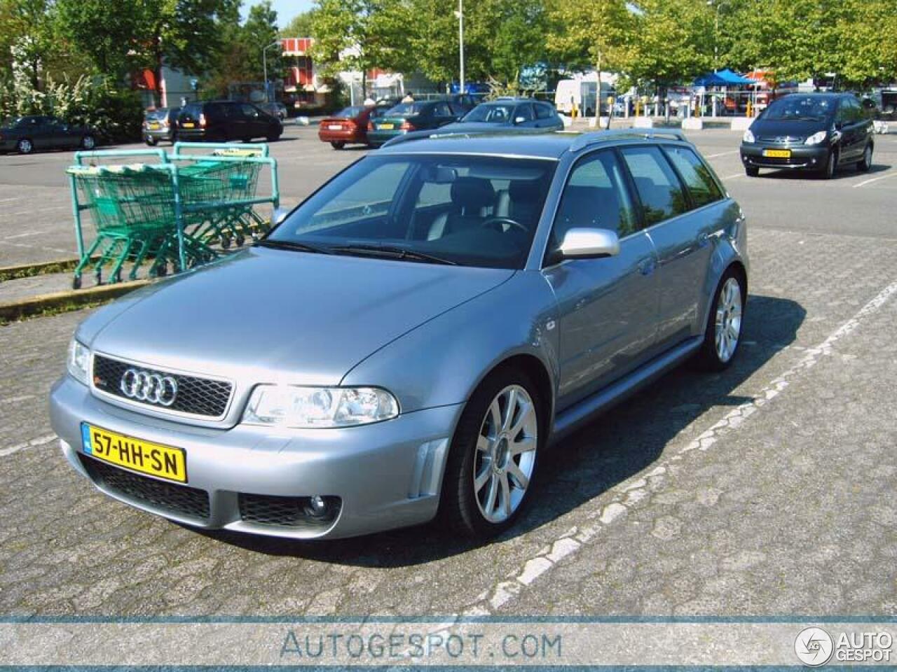 Audi RS4 Avant B5