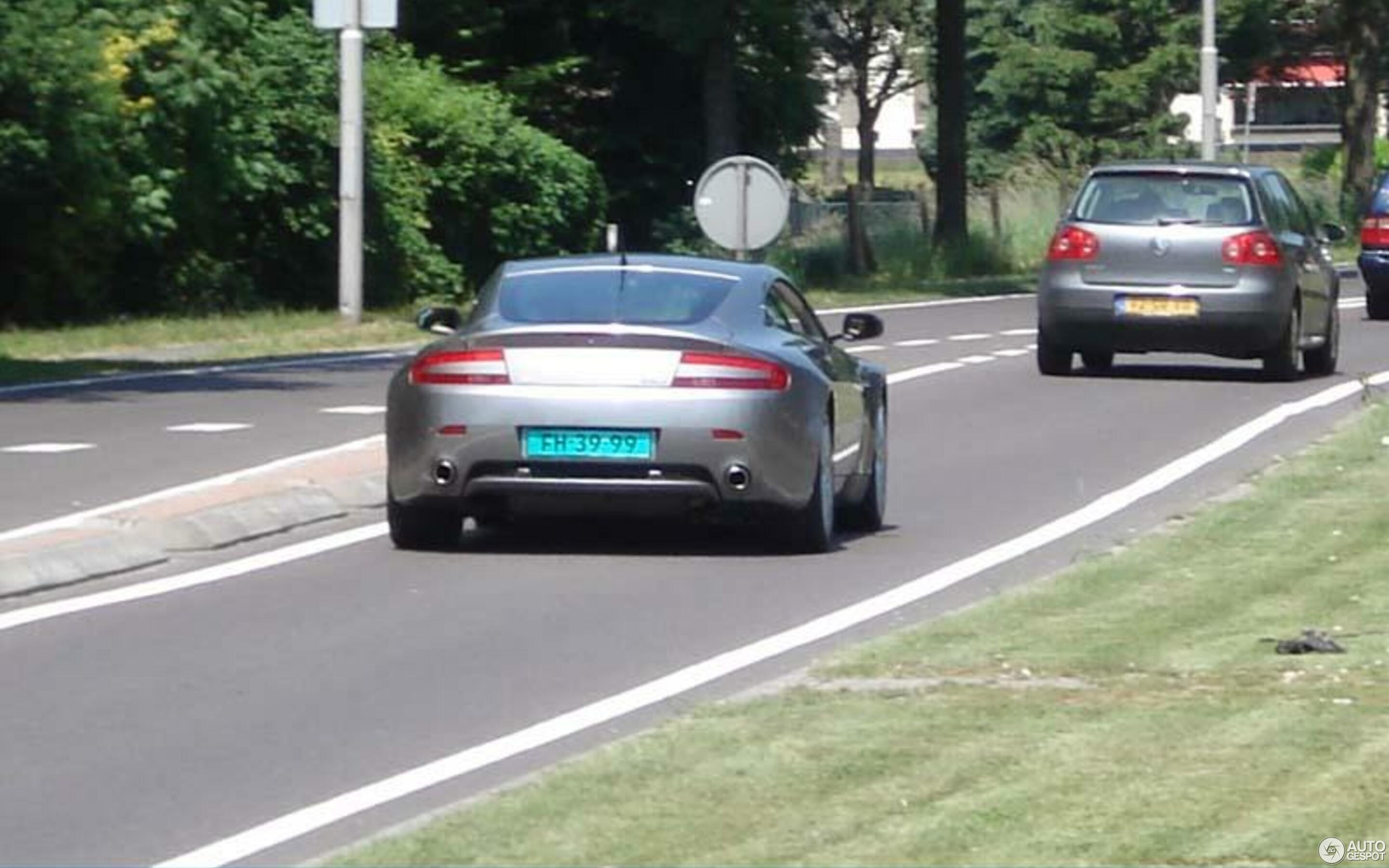 Aston Martin V8 Vantage