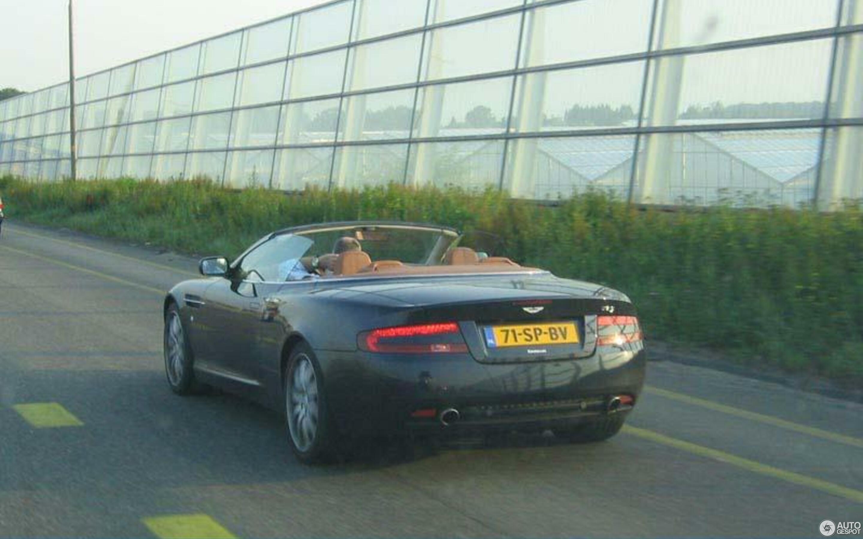 Aston Martin DB9 Volante