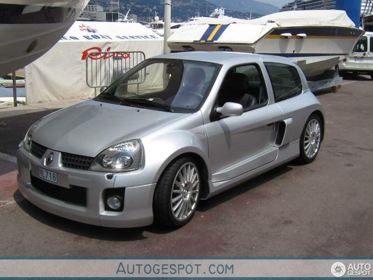 Renault Clio V6 Phase II