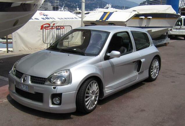 Renault Clio V6 Phase II