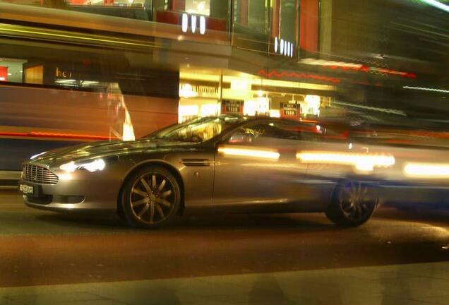 Aston Martin DB9