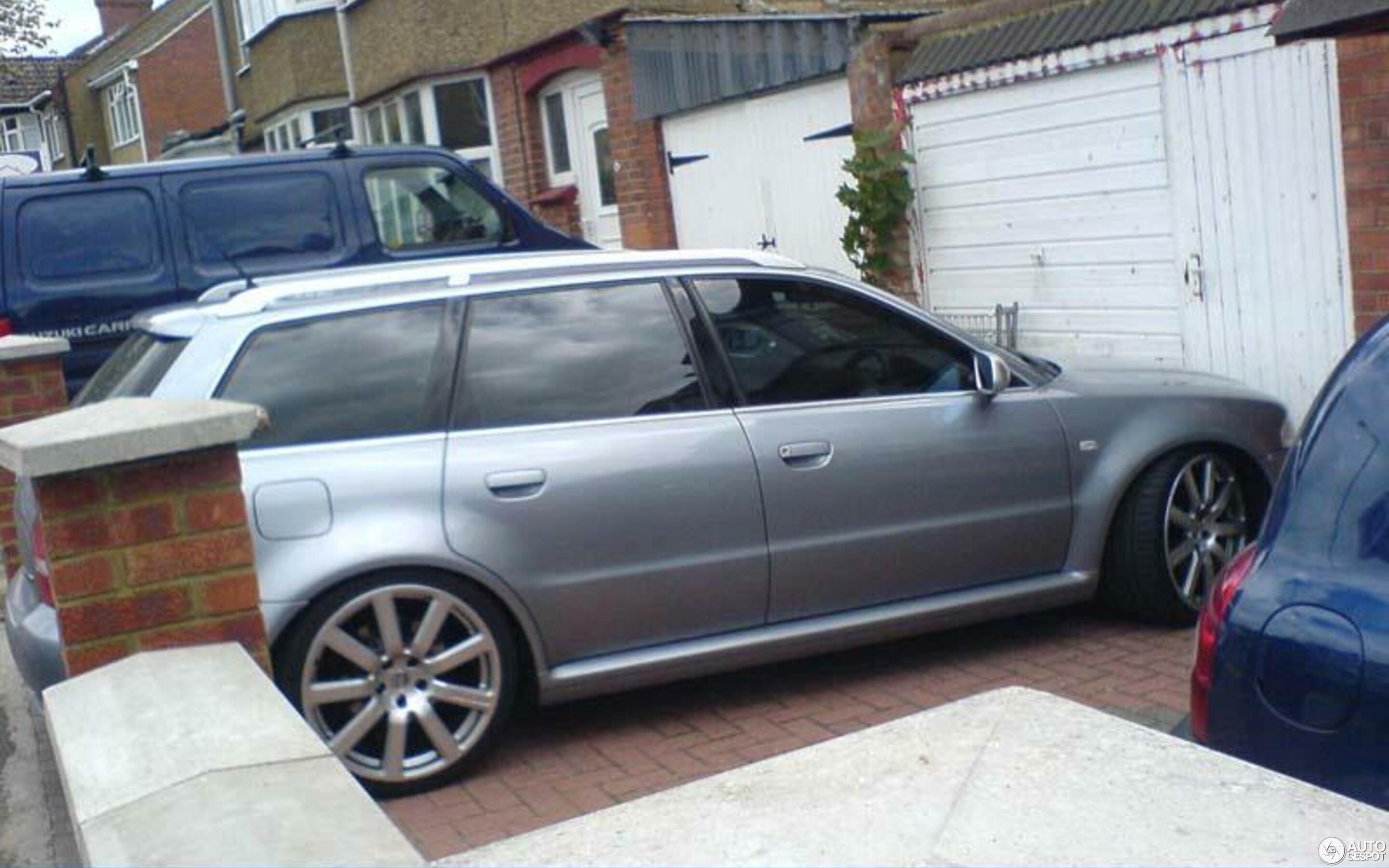 Audi RS4 Avant B5