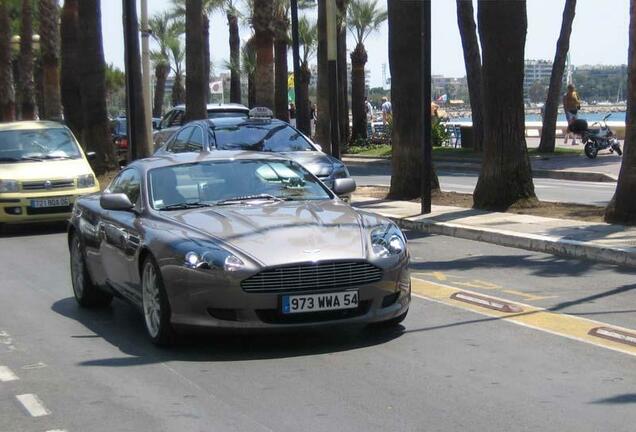 Aston Martin DB9