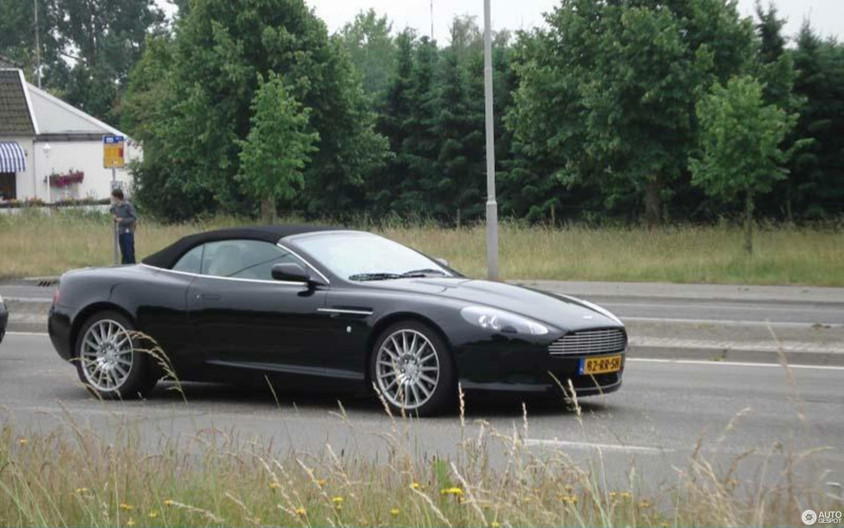 Aston Martin DB9 Volante