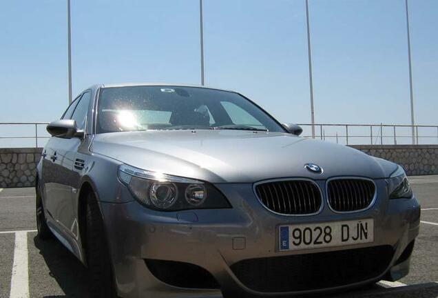 BMW M5 E60 2005