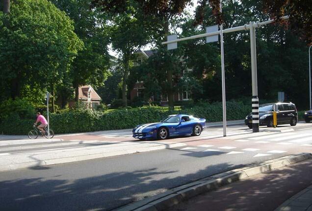 Dodge Viper GTS