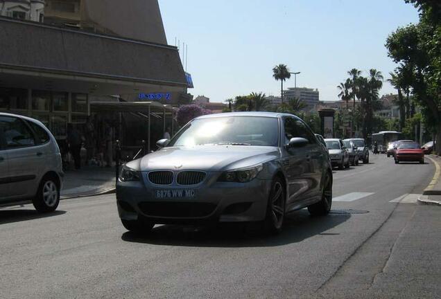 BMW M5 E60 2005