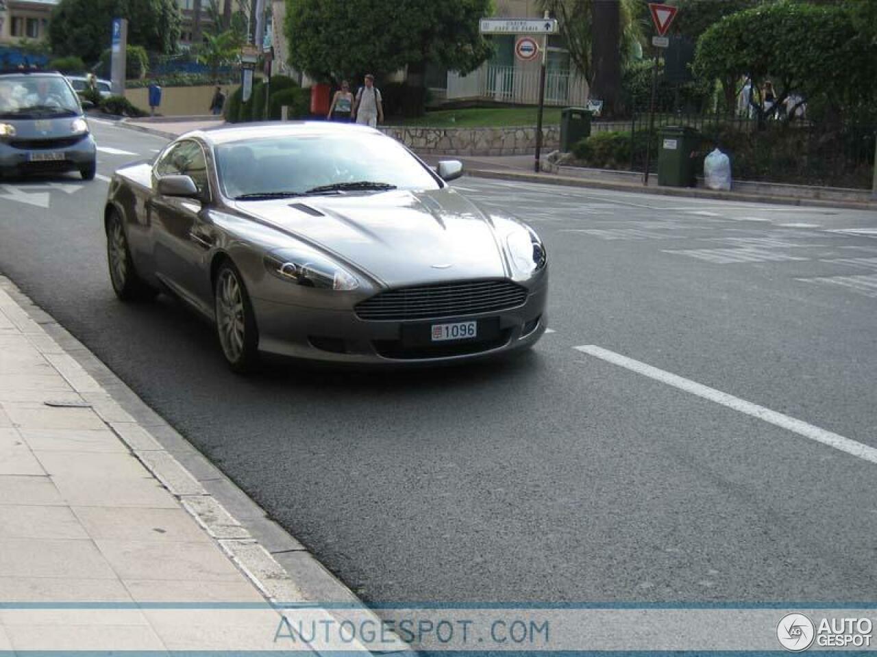 Aston Martin DB9