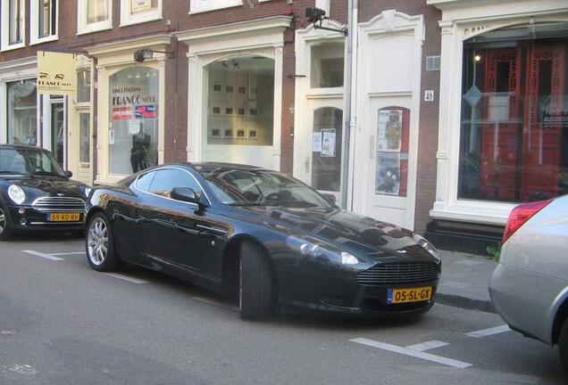 Aston Martin DB9