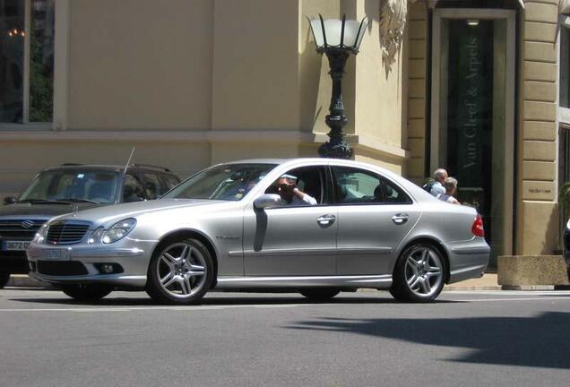 Mercedes-Benz E 55 AMG