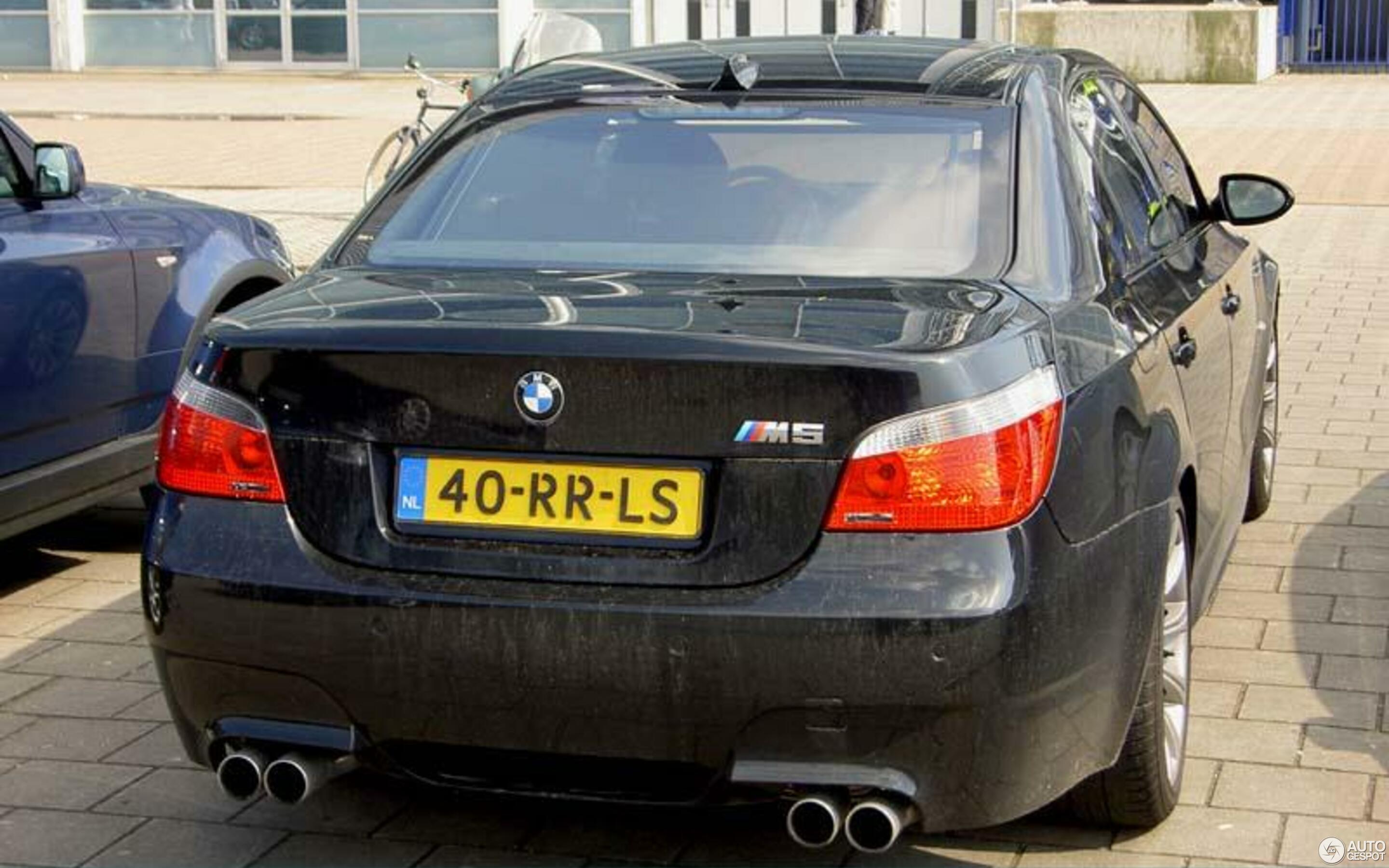 BMW M5 E60 2005