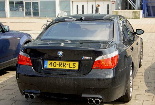 BMW M5 E60 2005