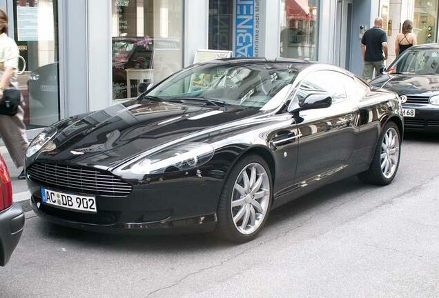 Aston Martin DB9