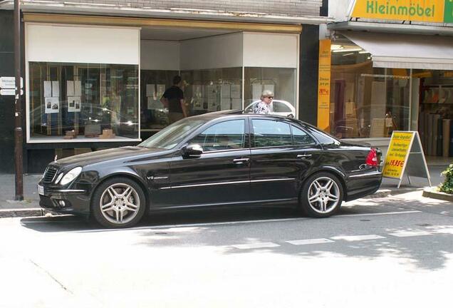 Mercedes-Benz E 55 AMG