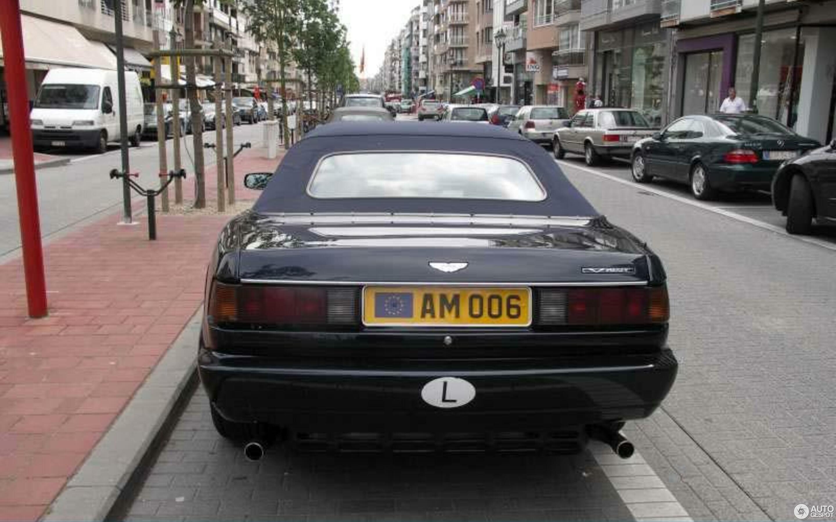 Aston Martin Virage Volante