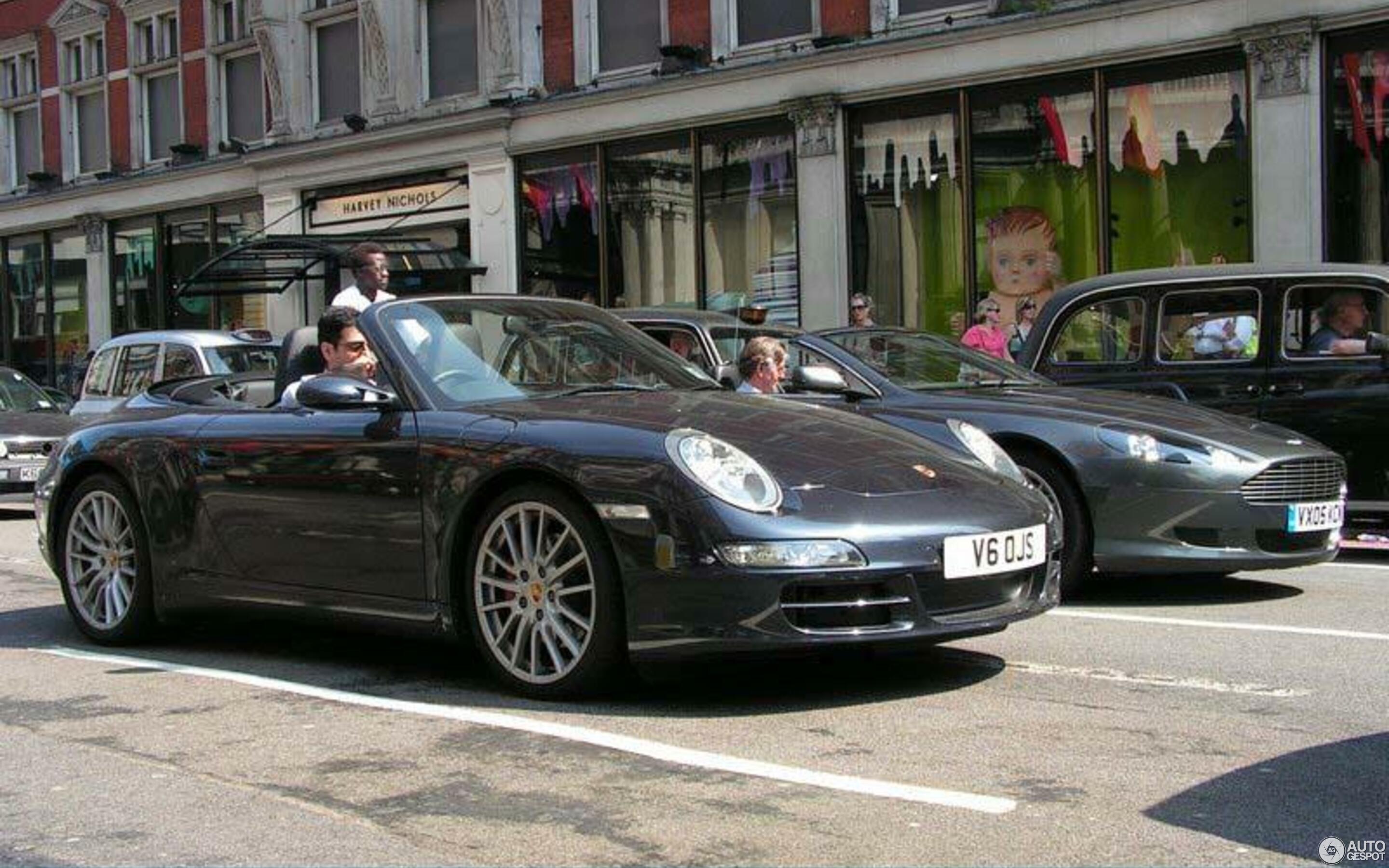 Aston Martin DB9 Volante