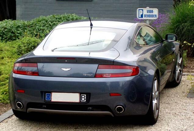 Aston Martin V8 Vantage