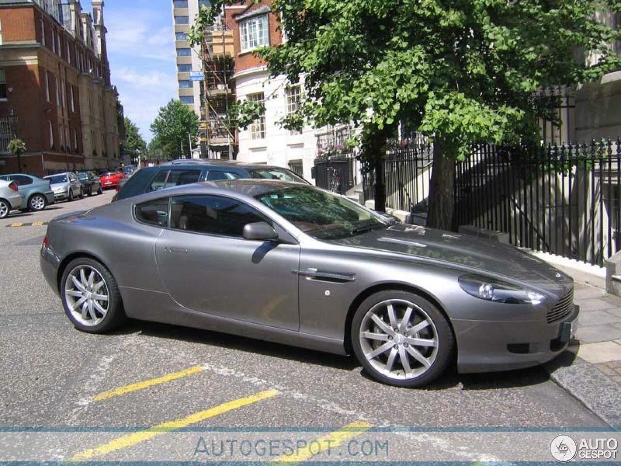 Aston Martin DB9