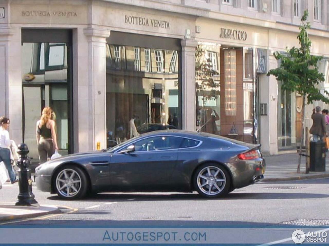 Aston Martin V8 Vantage