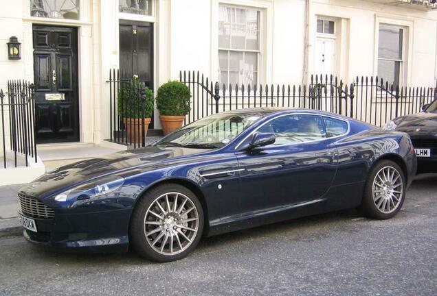 Aston Martin DB9