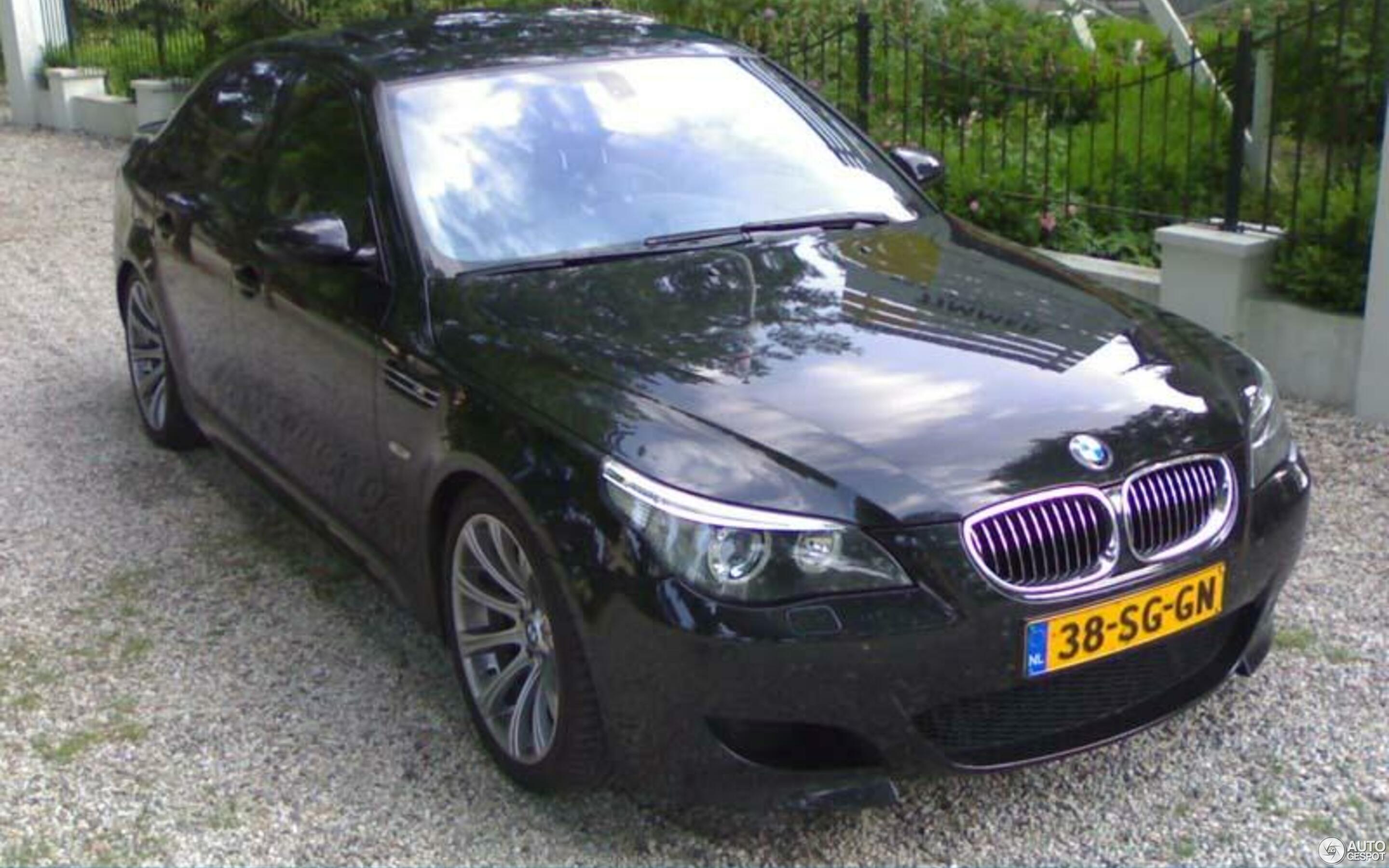 BMW M5 E60 2005