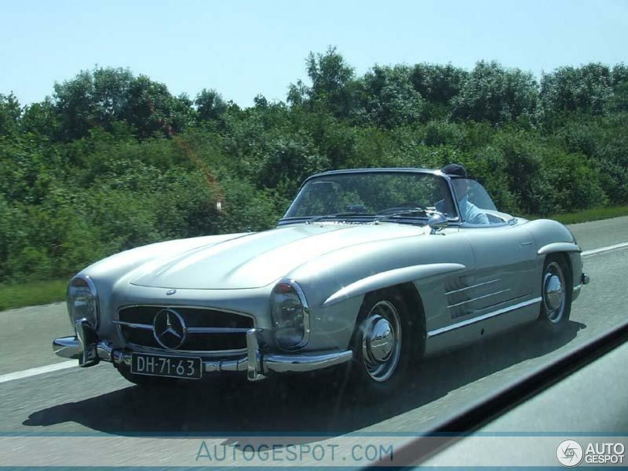 Mercedes-Benz 300SL Roadster