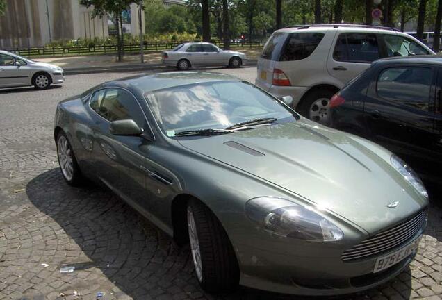 Aston Martin DB9