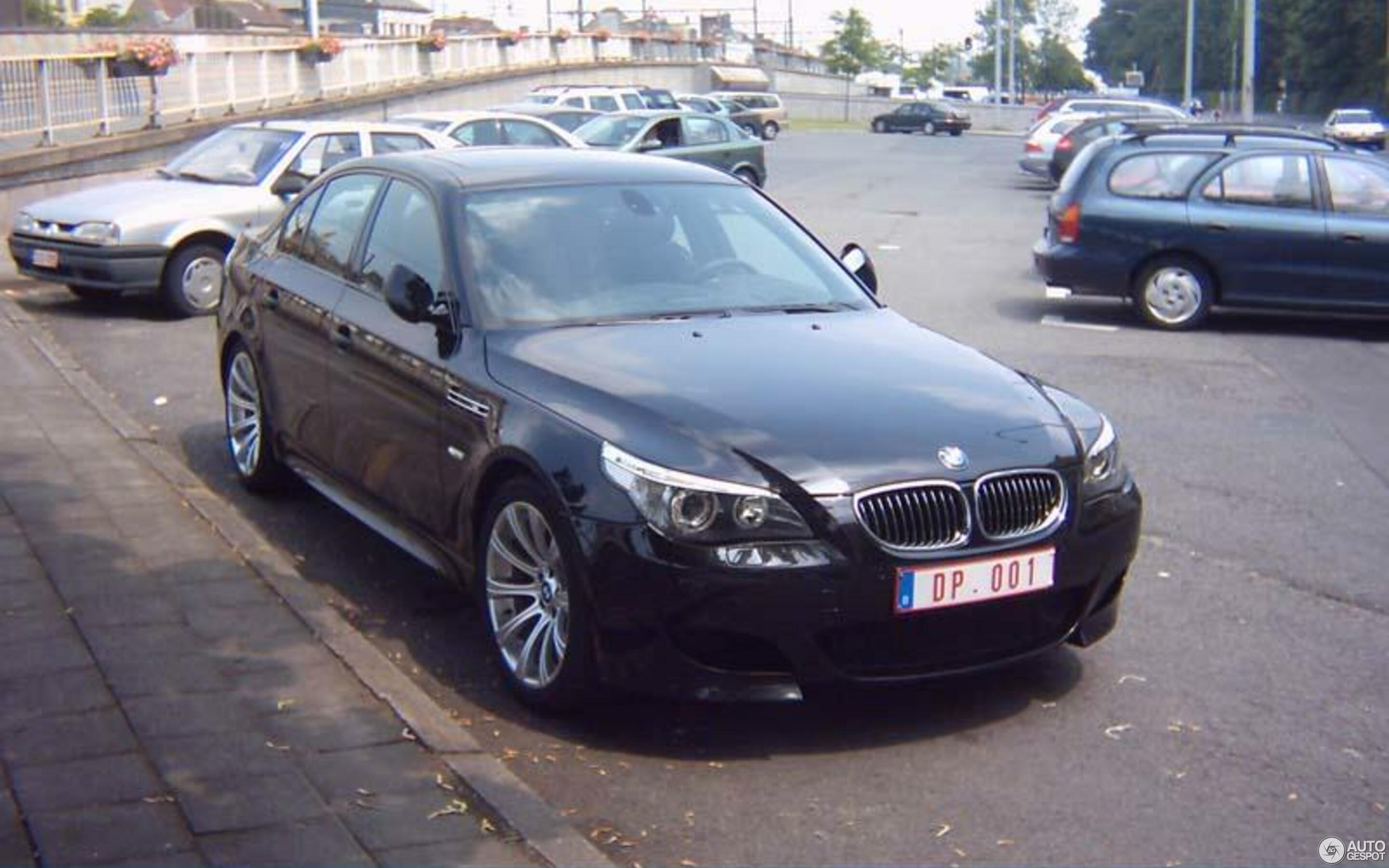 BMW M5 E60 2005