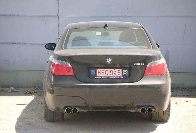 BMW M5 E60 2005