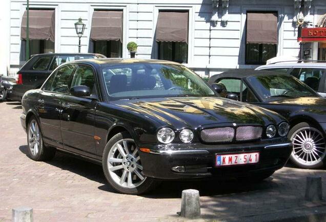 Jaguar XJR