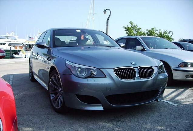 BMW M5 E60 2005