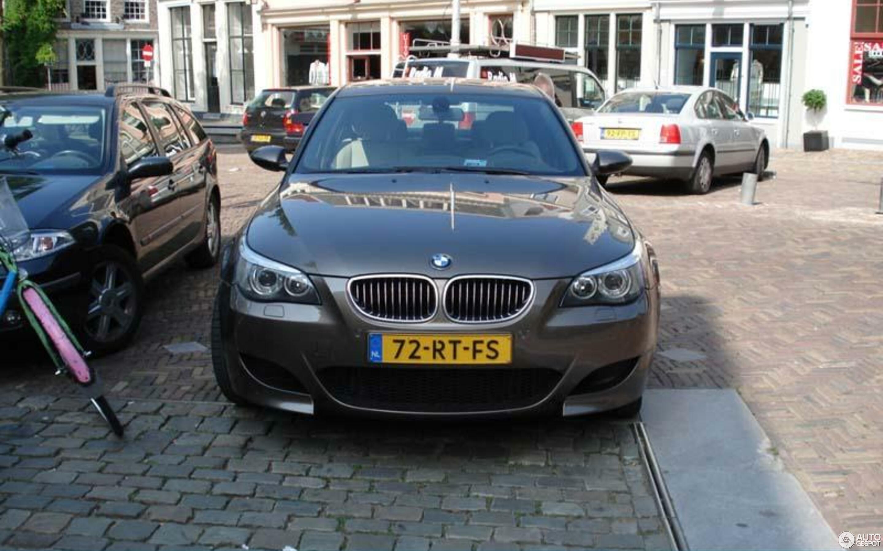 BMW M5 E60 2005