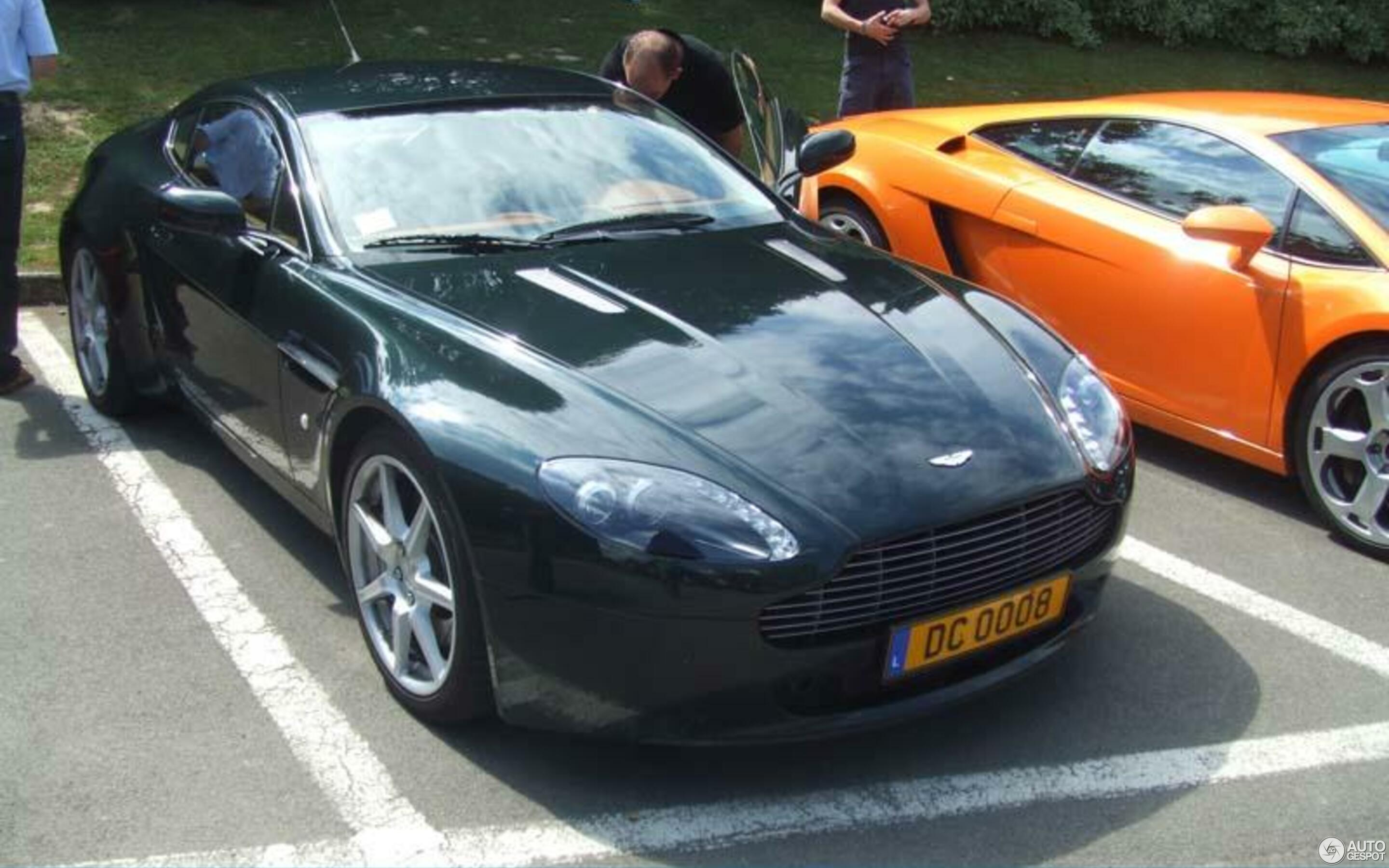 Aston Martin V8 Vantage