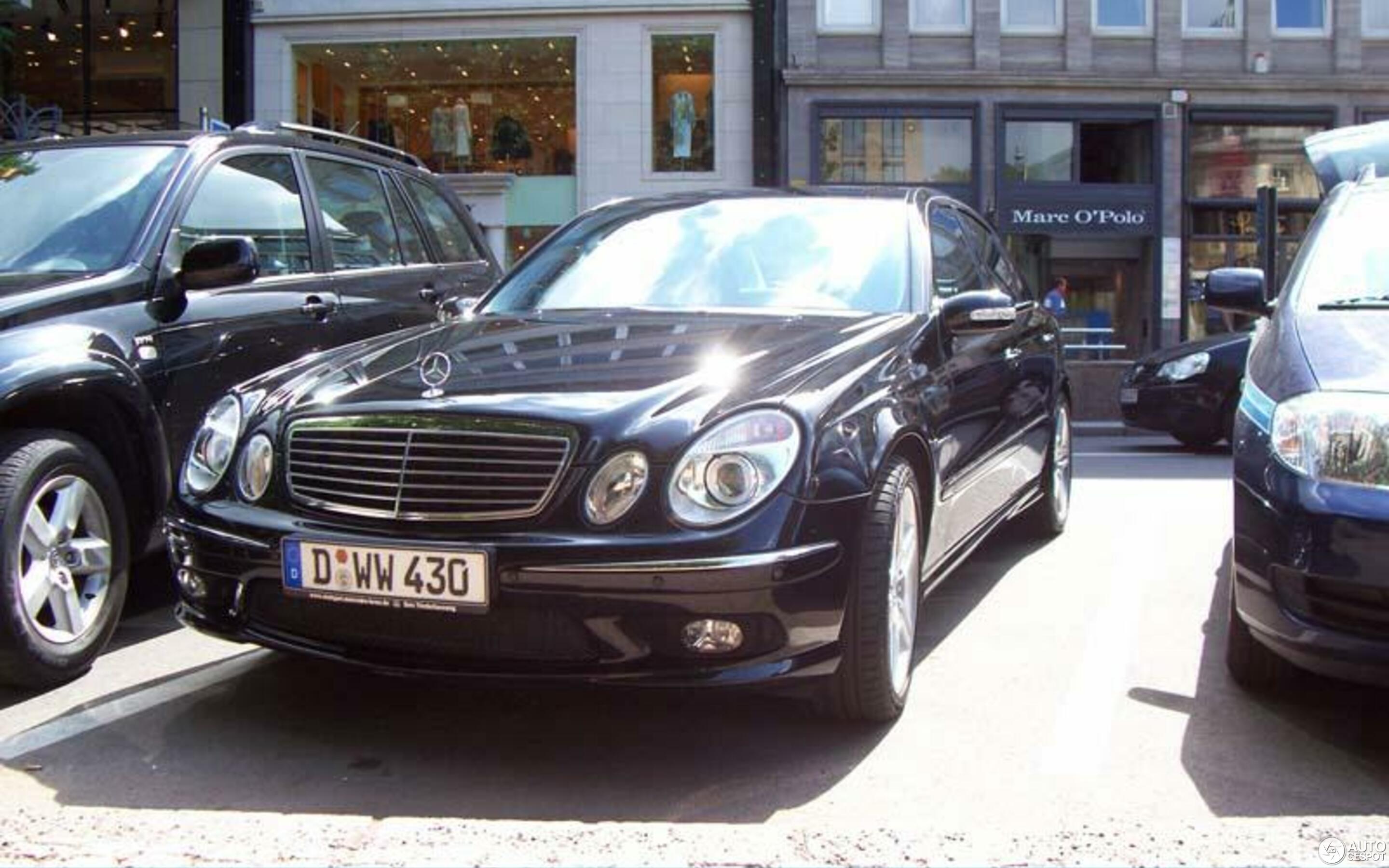 Mercedes-Benz E 55 AMG