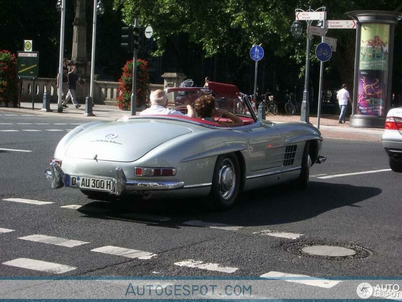 Mercedes-Benz 300SL Roadster