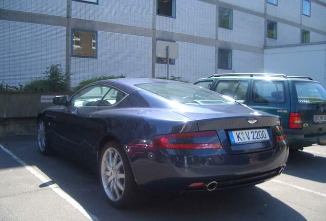 Aston Martin DB9