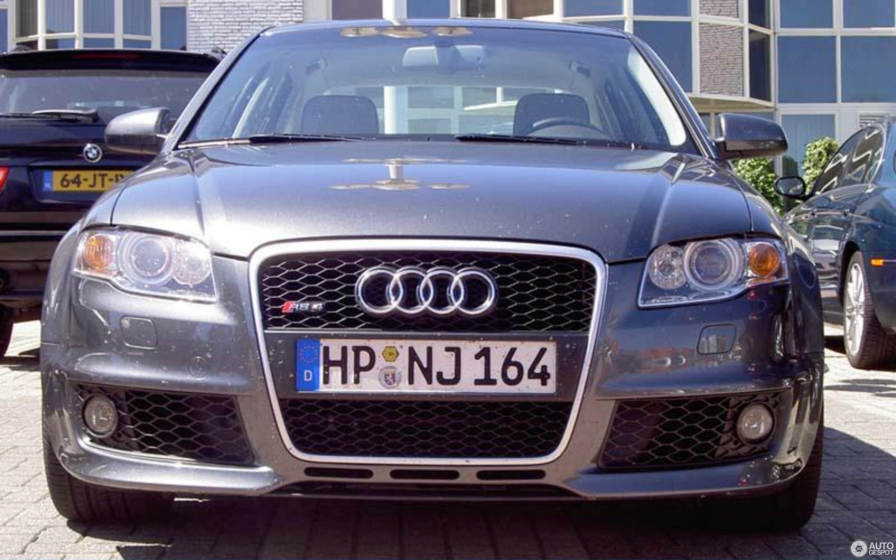 Audi RS4 Sedan