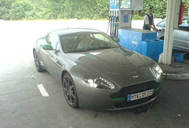 Aston Martin V8 Vantage Project 30.000