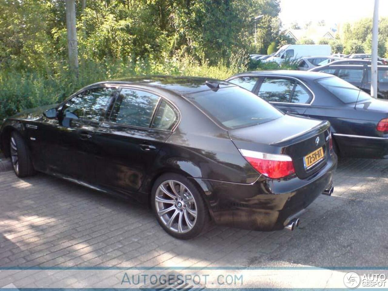 BMW M5 E60 2005