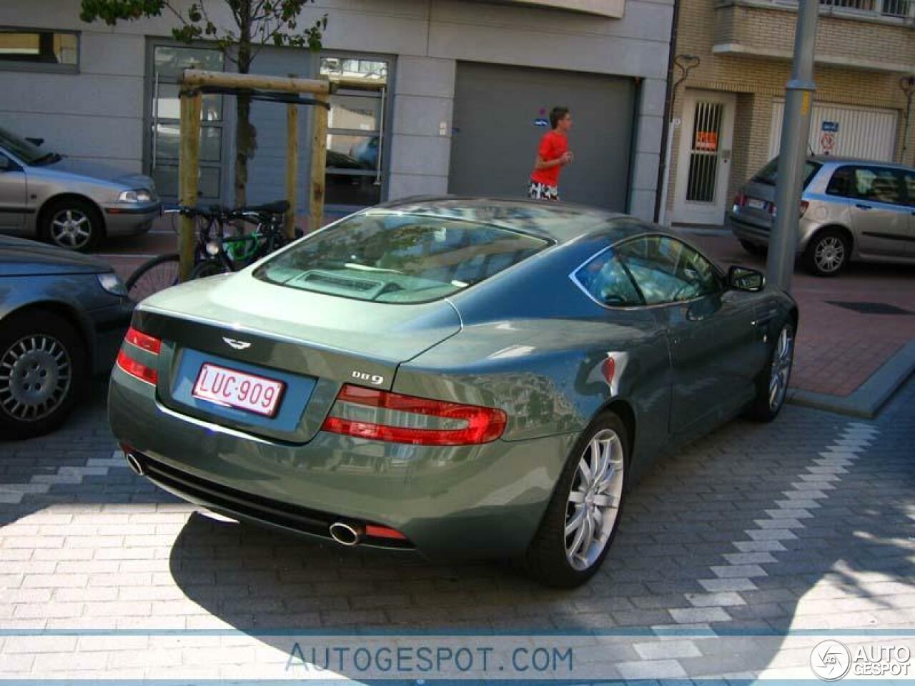 Aston Martin DB9