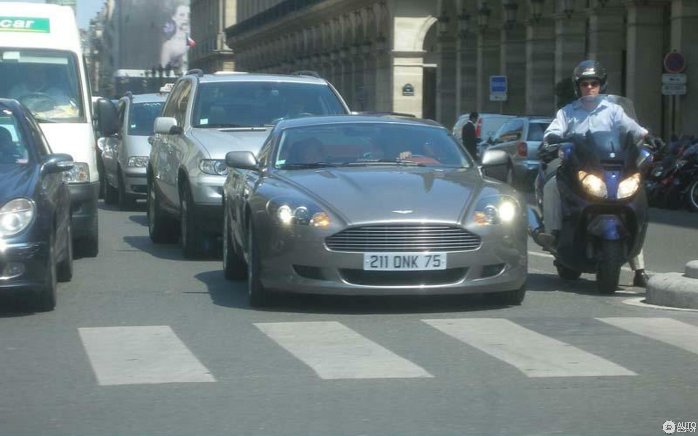 Aston Martin DB9