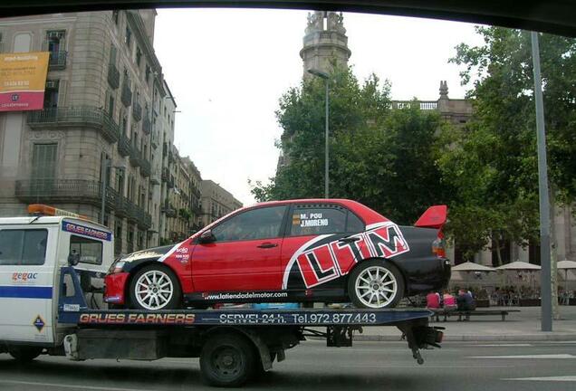 Mitsubishi Lancer Evolution IX