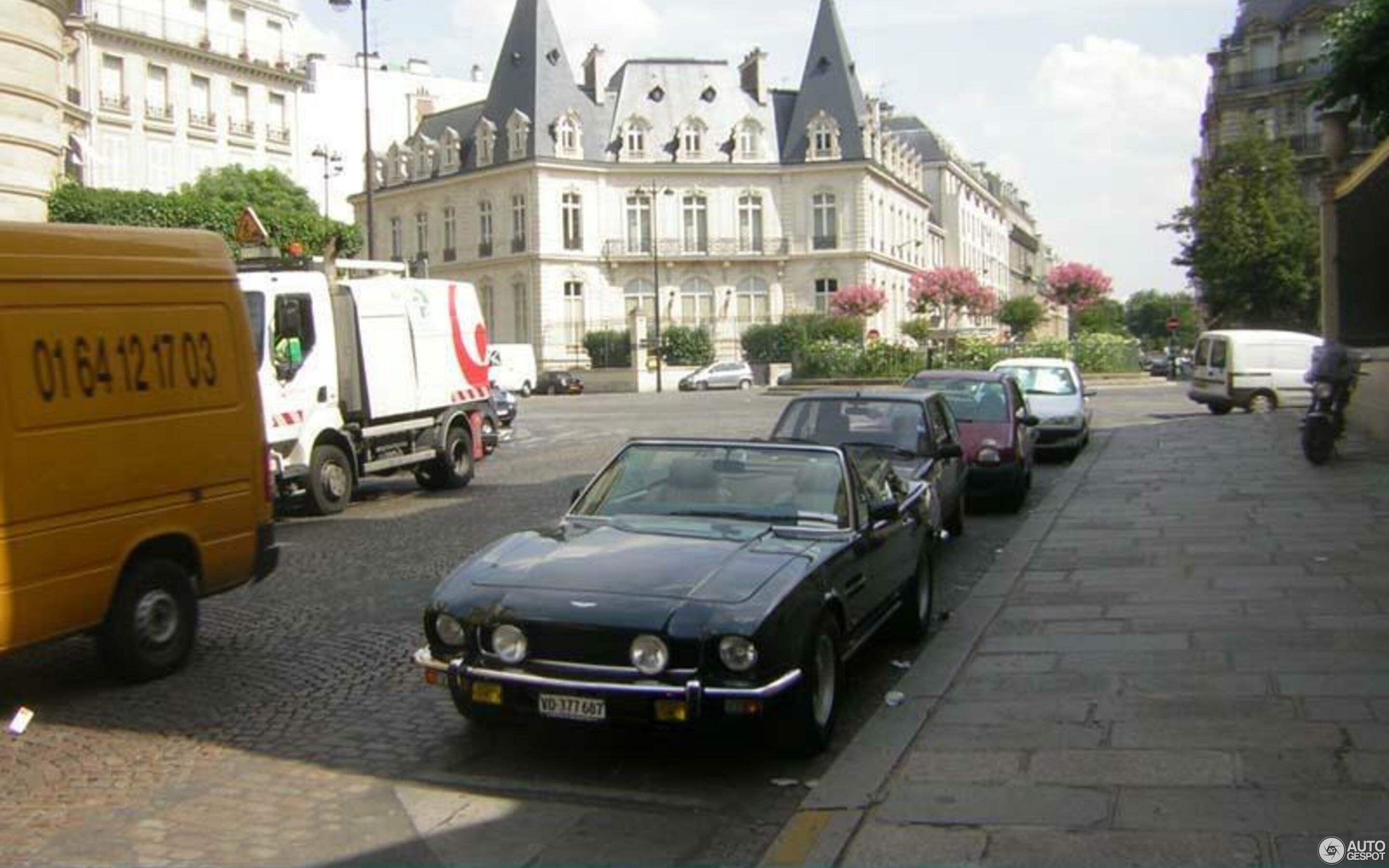 Aston Martin V8 Volante 1978-1990