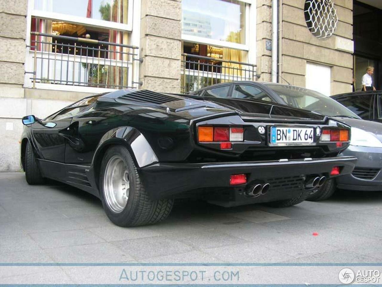 Lamborghini Countach 25th Anniversary