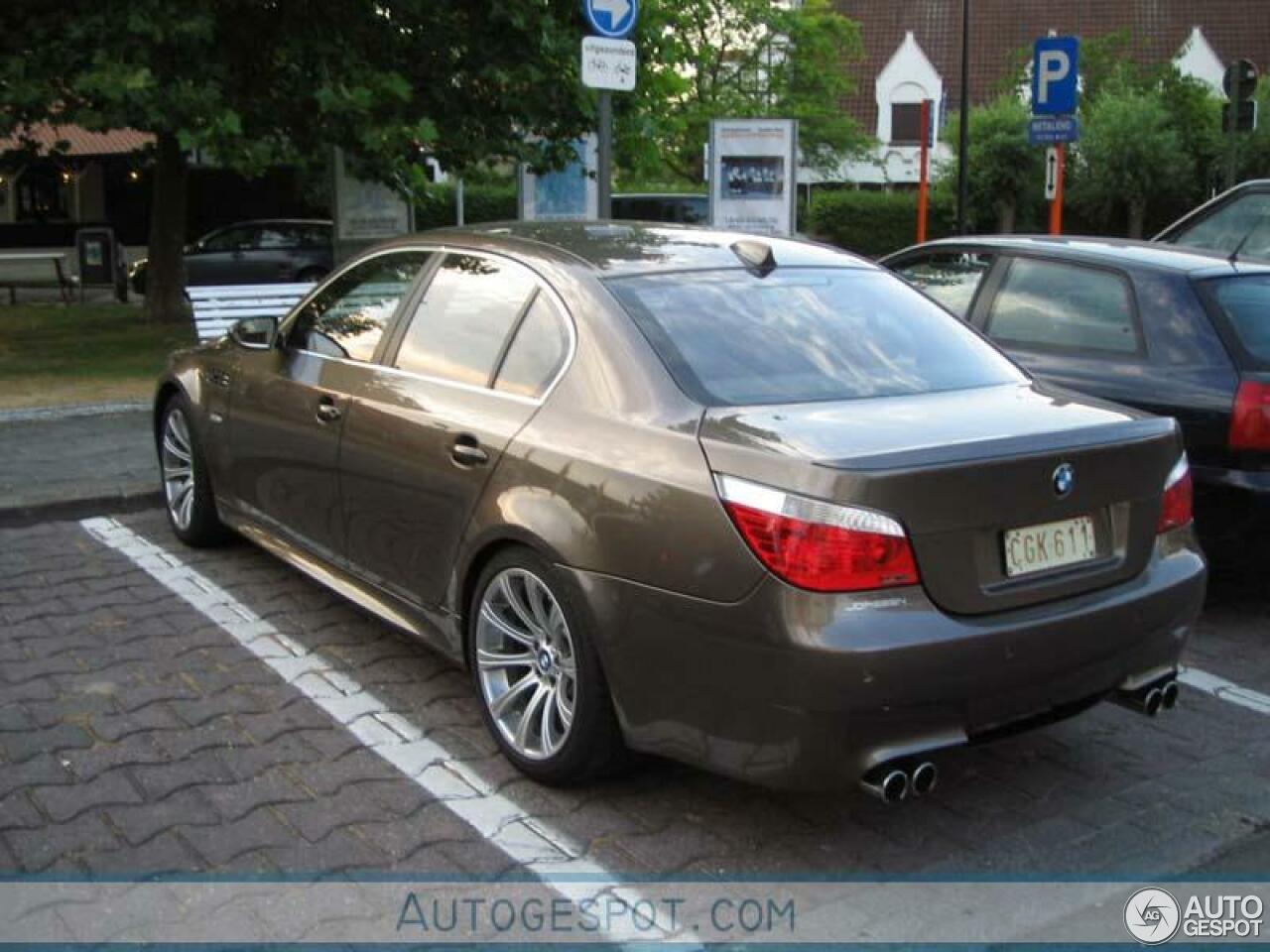 BMW M5 E60 2005