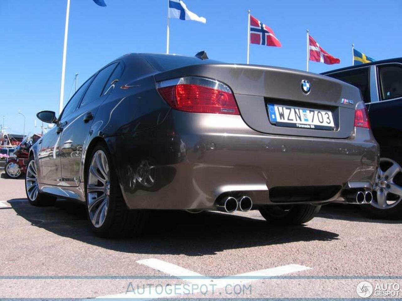 BMW M5 E60 2005