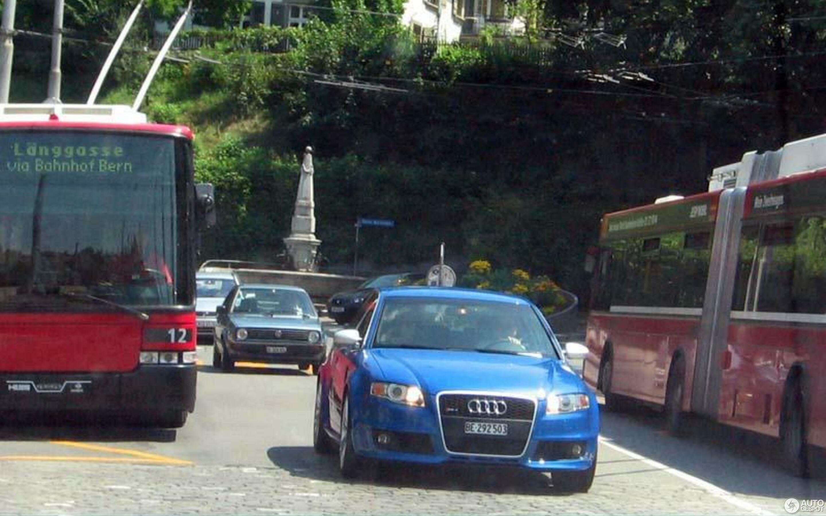 Audi RS4 Sedan