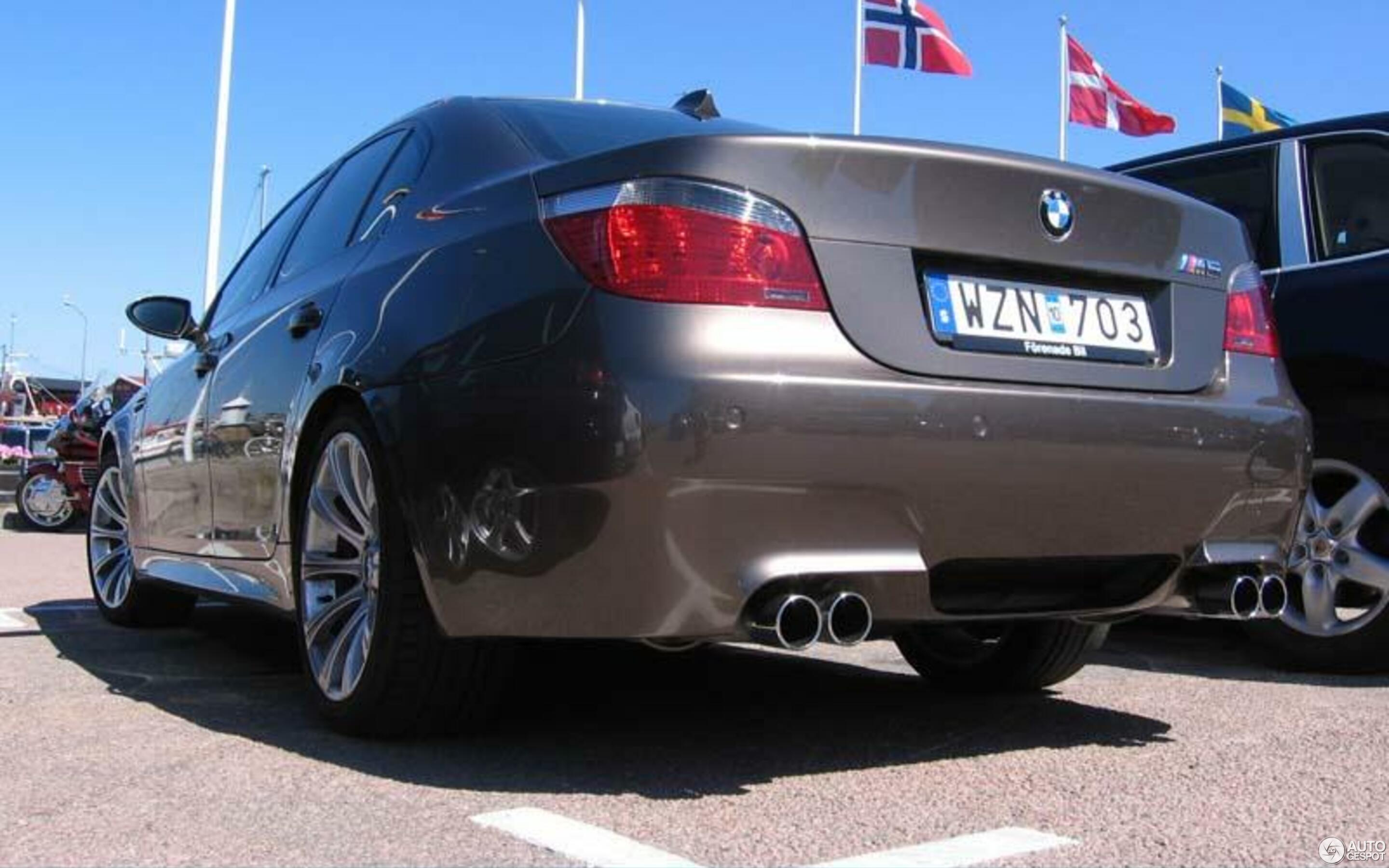 BMW M5 E60 2005